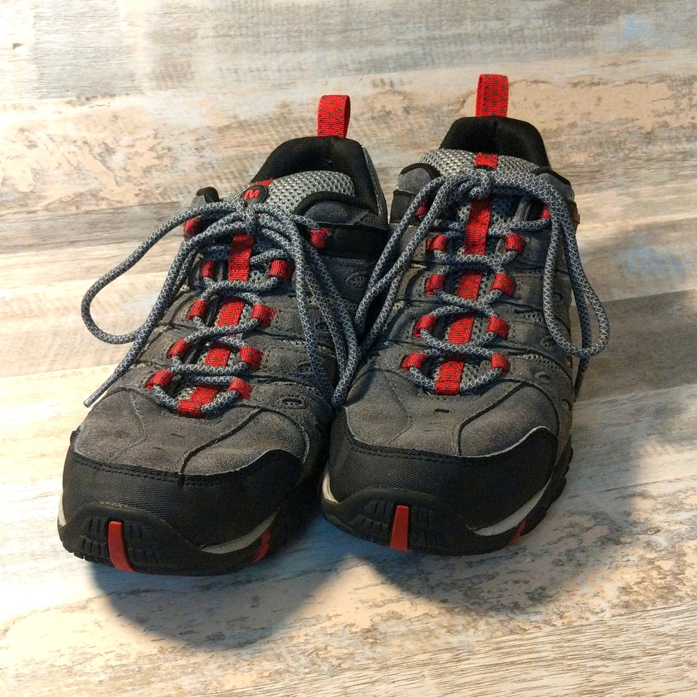 Merrell Outdoor Performance Shoes, Mens size 10 Granite and Cherry J599563